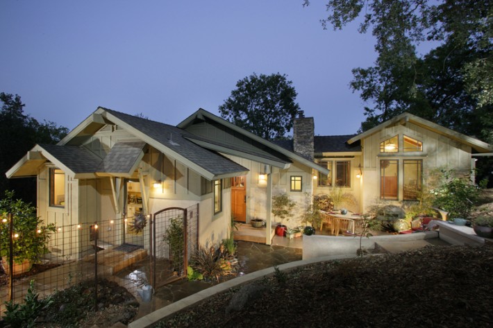 Auburn Hillside